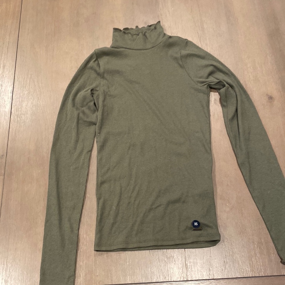 Hollister Slim Tee Olive Green XS Tags